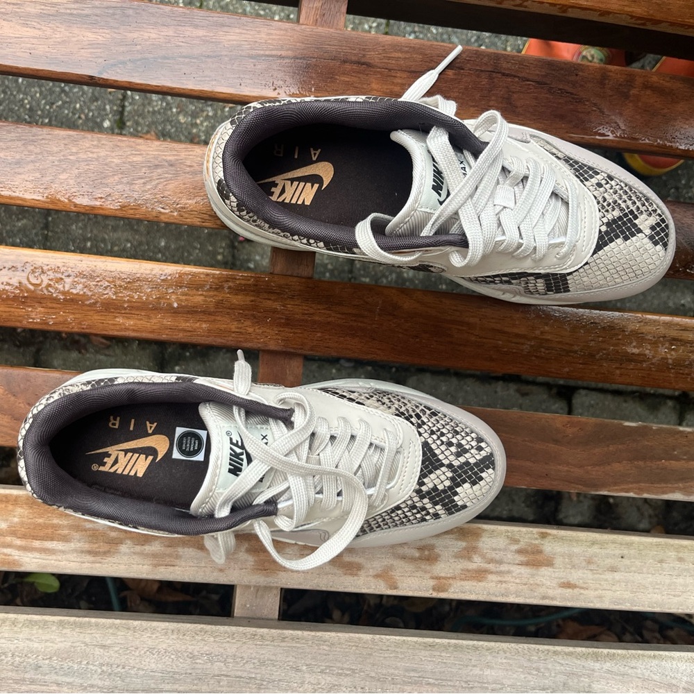 Women's Nike Air Max 1 ‘87 Snake Print Sneakers (Size 9.5) - Picture 4 of 5